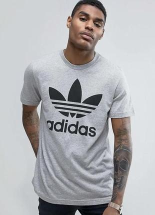 Футболка adidas