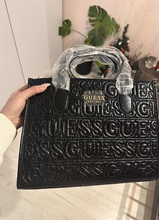 Сумочка guess