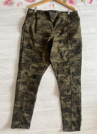 Штани в камуфляжний принт f&amp;f