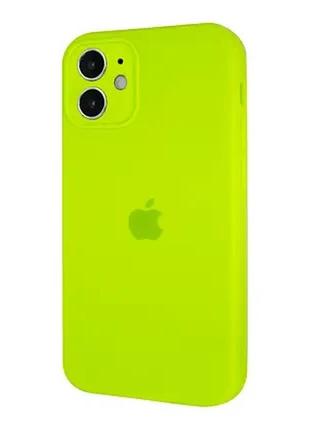 Силиконовый чехол full silicone case для iphone11 c закрытым низом и защитой камеры квадратные борты салатовый