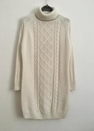 Вязаное платье свитер с высокой горловиной
