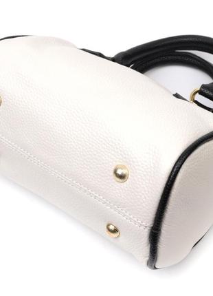 Женская сумка бочонок с темными акцентами vintage 22352 белая3 фото