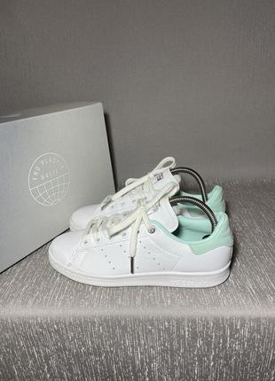 Оригинальные кожаные кроссовки adidas stan smith