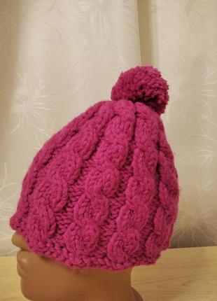 Рожева шапка ручна в'язка