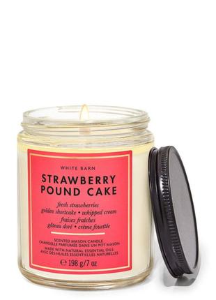 Свічка bath and body works strawberry pound cake