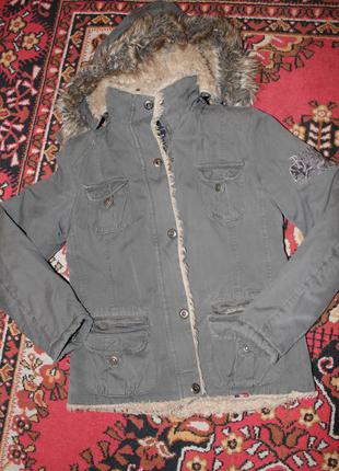 Курточка с капюшоном осень-зима
