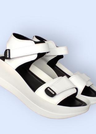 Кожаные белые босоножки сандалии на платформе женские8 фото