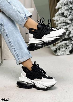 Чорно - білі трендові кросівки на високій підошві