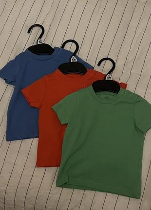 Футболки футболка базові на 3 місяці червона синя зелена1 фото