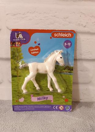 Коллекционная игровая фигурка лошадка schleich milky.