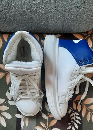 Білі зимові кросівки на хутрі, черевики 37р, ботинки зима