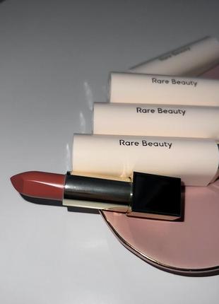 Полноразмер помада are beauty by selena gomez, оттенок humble, полноразмер, новая