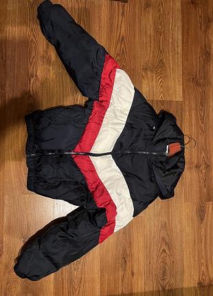 Куртка у стилі tommy hifliger