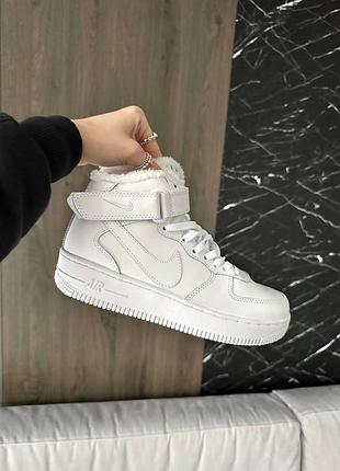 Зимние кроссовки nike