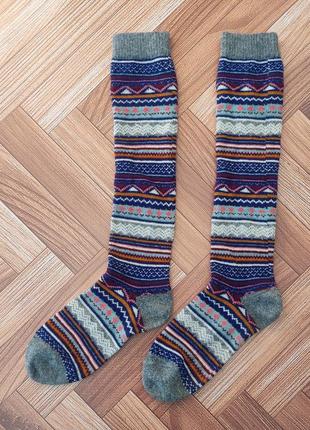 Теплі шкарпетки з красивим візерунком