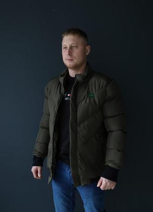 Брендовая мужская куртка хьюго босс хаки, зимняя куртка hugo boss (синтепон), куртка темно-зеленая теплая зима4 фото