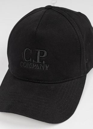 Кепка "c.p. company" мужская черного цвета с вышивкой. однотонная, широкая. база!4 фото