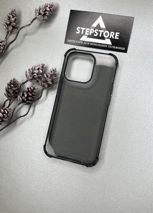 Чехол для iphone 15 pro затемненный с уголками противоударный силиконовый чёрный прозрачный