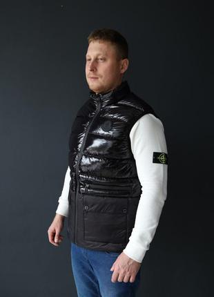 Мужской черный жилет moncler лаковый, блестящая мужская безрукавка монклер, жилетка глянцевая черная демисезон7 фото