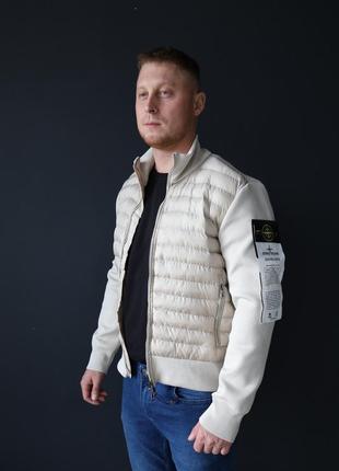 Тканевый мужской бомбер черный stone island, теплая кофта с патчем стон айленд, легкая демисезонная куртка8 фото