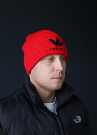 Червона чоловіча шапка адідас з об'ємною чорною вишивкою, демисезонна шапка з лого adidas, головний убір з акрилу для чоловіка2 фото