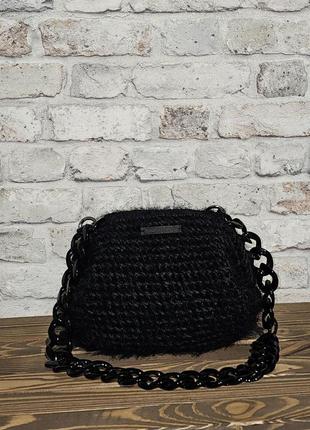 Сумка клатч пухнаста в'язана жіноча handmade чорна4 фото