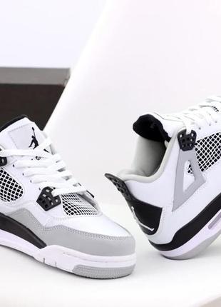 Кросівки jordan 4 retro2 фото