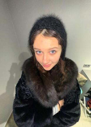 Шапка чепчик в'язана з паєтками чорна молодіжна ручна робота