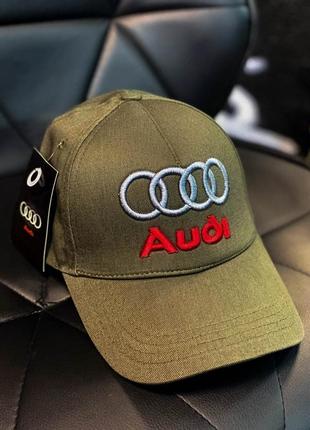 Темно-зелена чоловіча кепка