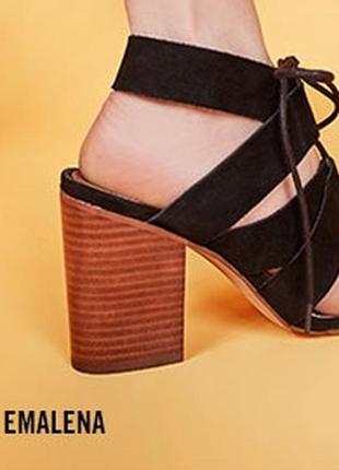 Steve madden оригинал черные замшевые босоножки на широком каблуке и шнуровке6 фото