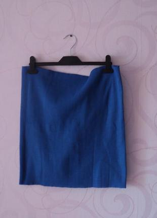 Яркий шарф-снуд синего цвета