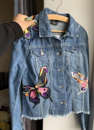 Джинсовая куртка