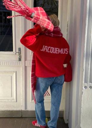 Свитер jacquemus красный молочный женский с надписью8 фото