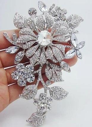 Брошь