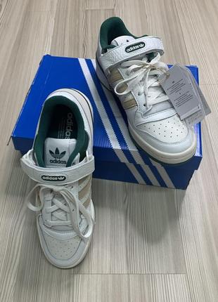 Новые кроссовки adidas forum low (ie4585 ), с коробкой и этикеткой