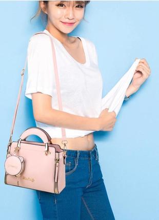 Элегантная женская сумка + кошелек, пудра, качественная эко-кожа, брелок, ремень6 фото