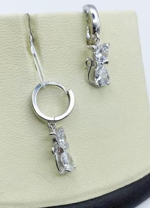 Сережки-кольца серебряные с кубическим цирконием "котик" 3,63 г5 фото
