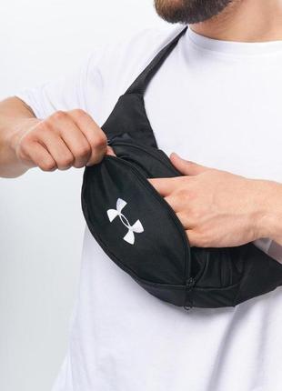 Сумка через плечо under armour с регулятором черная бананка поясная унисекс сумка на пояс андер армор