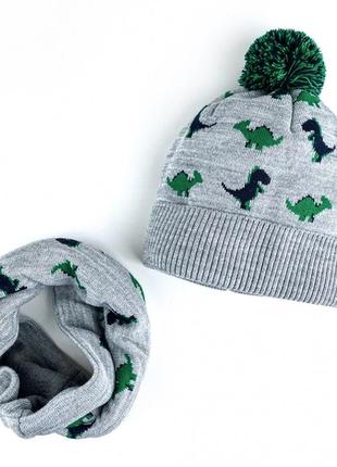 Комплект шапка и хомут на мальчика с динозаврами