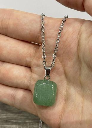 Натуральный камень нефрит - кулон талисман в форме "мини блок" на цепочке -оригинальный подарок парню, девушке