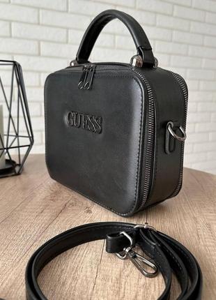 Стильная женская мини сумка стиль guess черная, маленькая каркасная сумочка для девушек5 фото