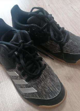 Кросівки adidas ligra 6, 34 p, 21 см2 фото