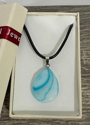 Натуральний камінь блакитний агат кулон у формі краплі на шнурку - оригінальний подарунок хлопцю, дівчині4 фото