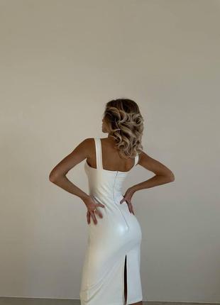 Идеальное платье из качественной эко-кожи10 фото