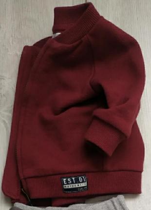 Набор вещей для мальчика кардиган, джинси, шапка 5