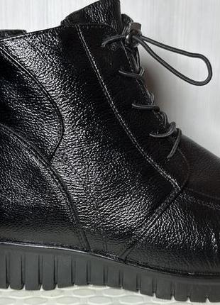 Зимові черевики ботинки шкіра на цигейкі на платформі без каблука7 фото