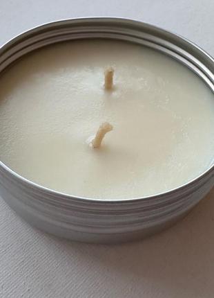 Масажна свічка з оліями з догляду, аромати меліса, ваніль і рожеве дерево 90 г