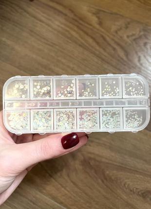 Камешки для маникюра swarovski