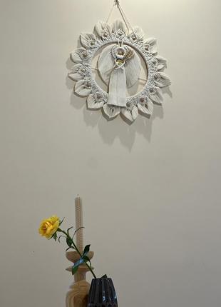 Ангел макраме в плетённом кольце