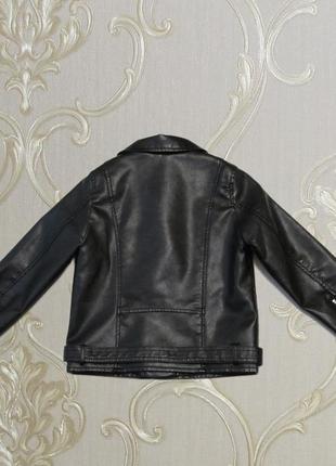 Черная куртка косуха fashion из экокожи c поясом 7-9 лет3 фото